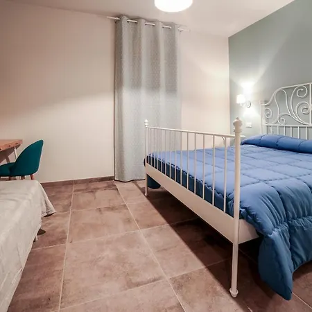 La Casa Tra Gli Ulivi Oda ve Kahvaltı 3*