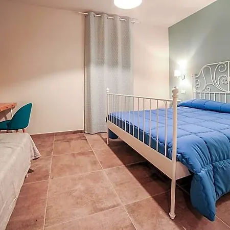 La Casa Tra Gli Ulivi Bed and Breakfast Ασίζη