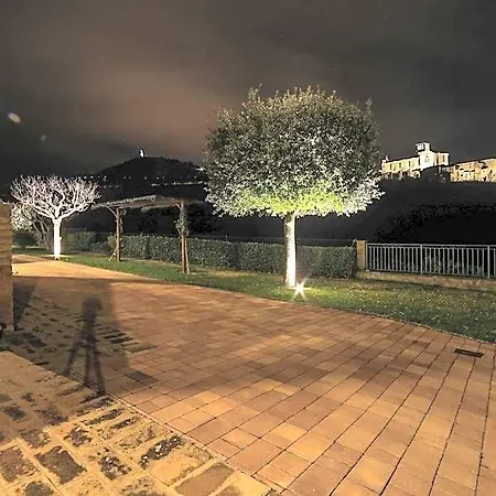 La Casa Tra Gli Ulivi 3* Ασίζη