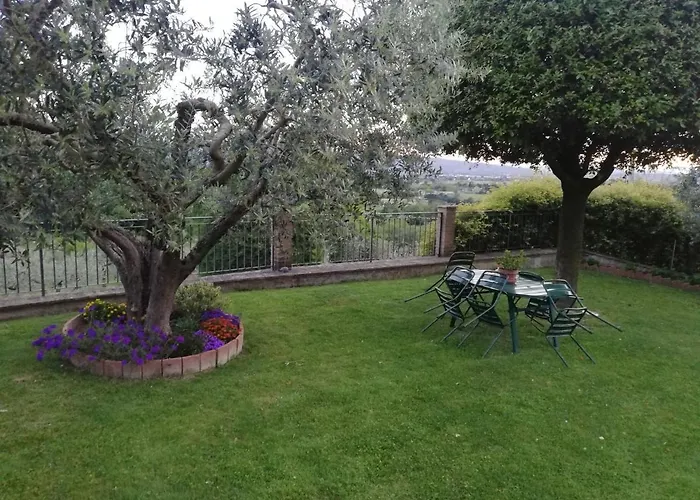 Alojamento de Acomodação e Pequeno-almoço La Casa Tra Gli Ulivi 3*